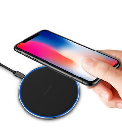 手機(jī)無(wú)線充電器定制新趨勢(shì) 兼容蘋(píng)果7.5W與三星10W快充的OEM工廠解析